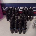 Kit Prisioneiros e Porcas de Roda para Sandero RS